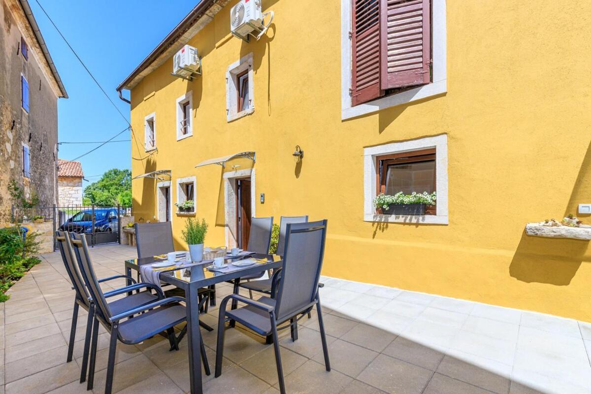Apartamento House Aves 2 Kaštelir Exterior foto